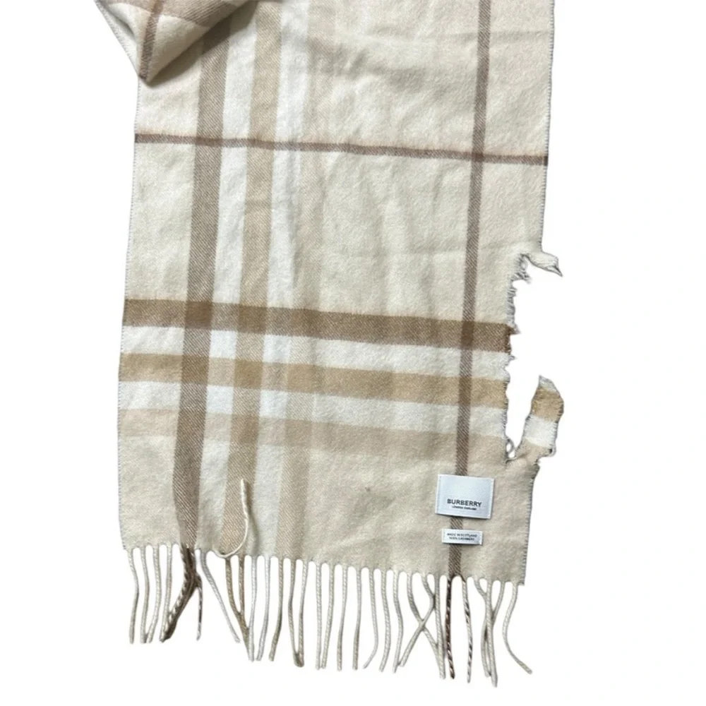 Burberry new tags