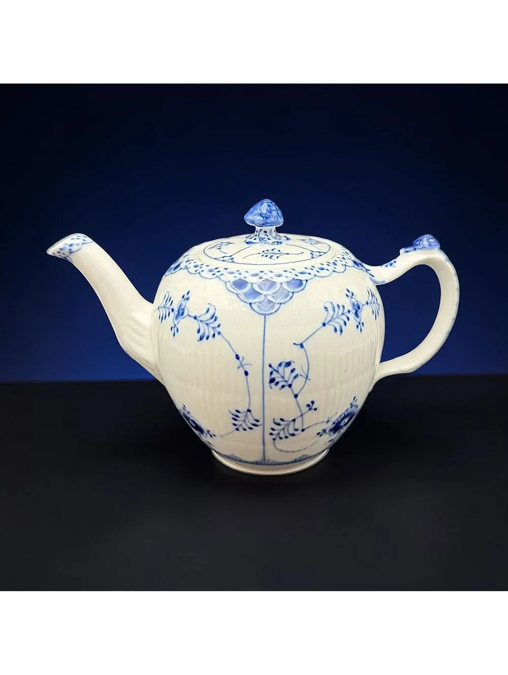 Vintage Royal Copenhagen Blue Fluted Plain Teapot #610 Denmark Porcelain Tea Pot