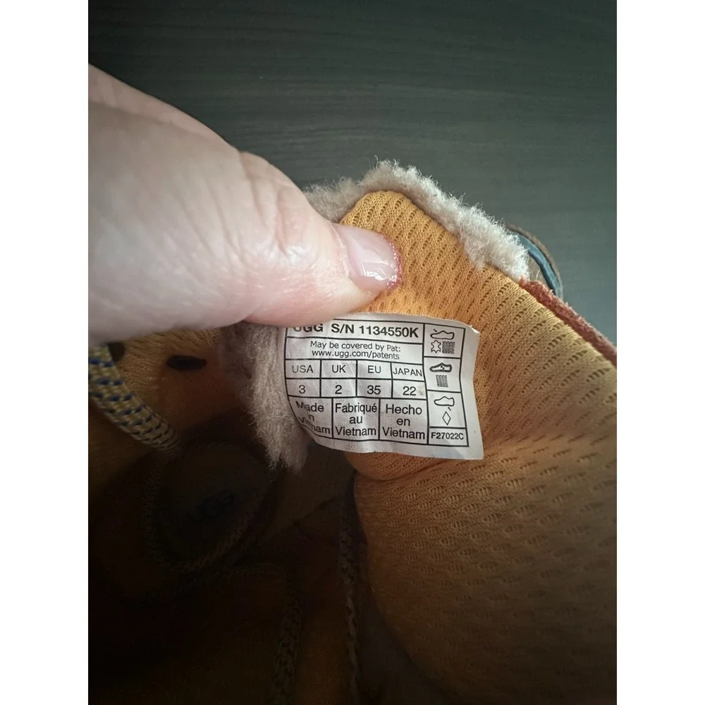 UGG highland hi