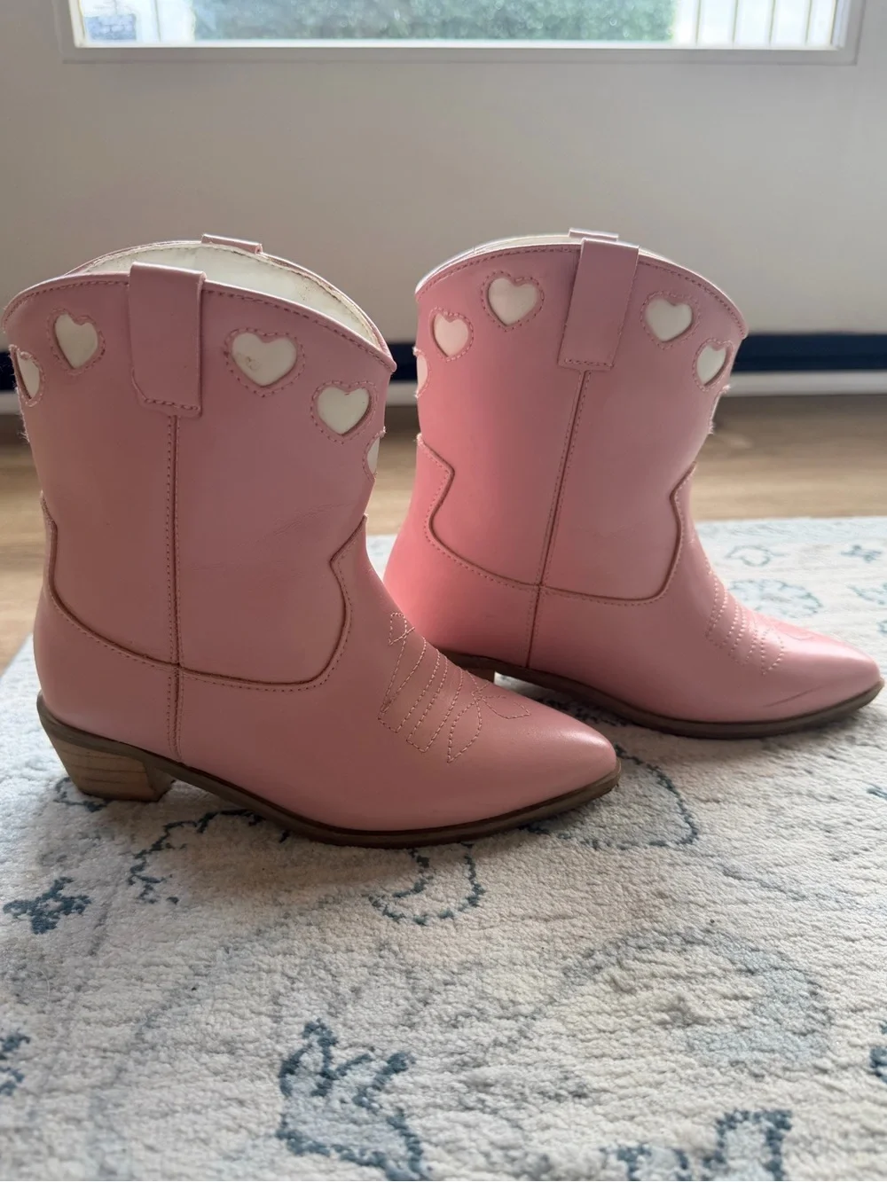 Lola + The Boys stylish pink