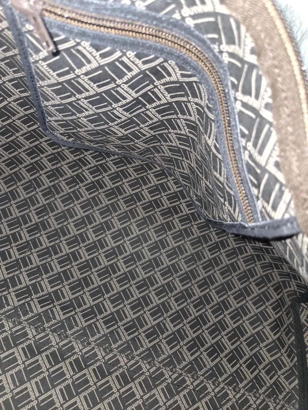 Dunhill textured pvc