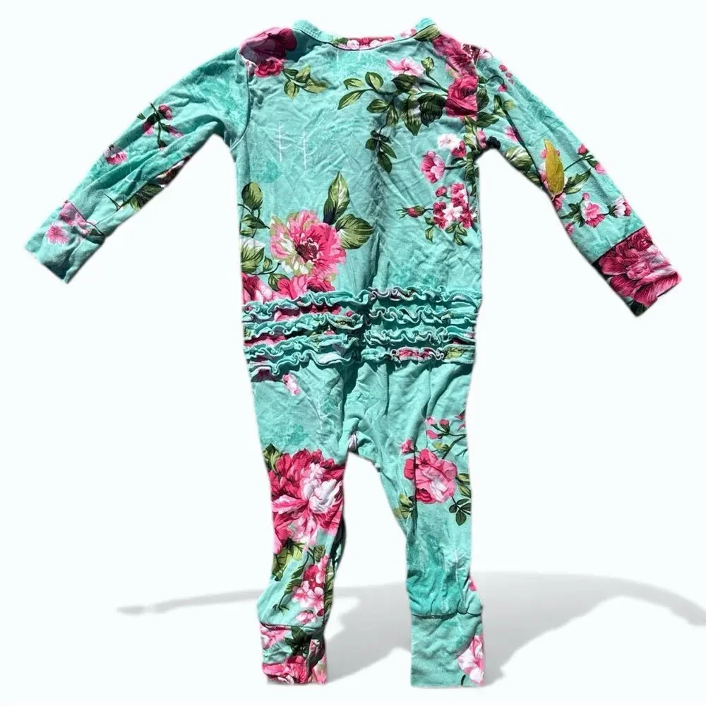 Posh Peanut plus floral