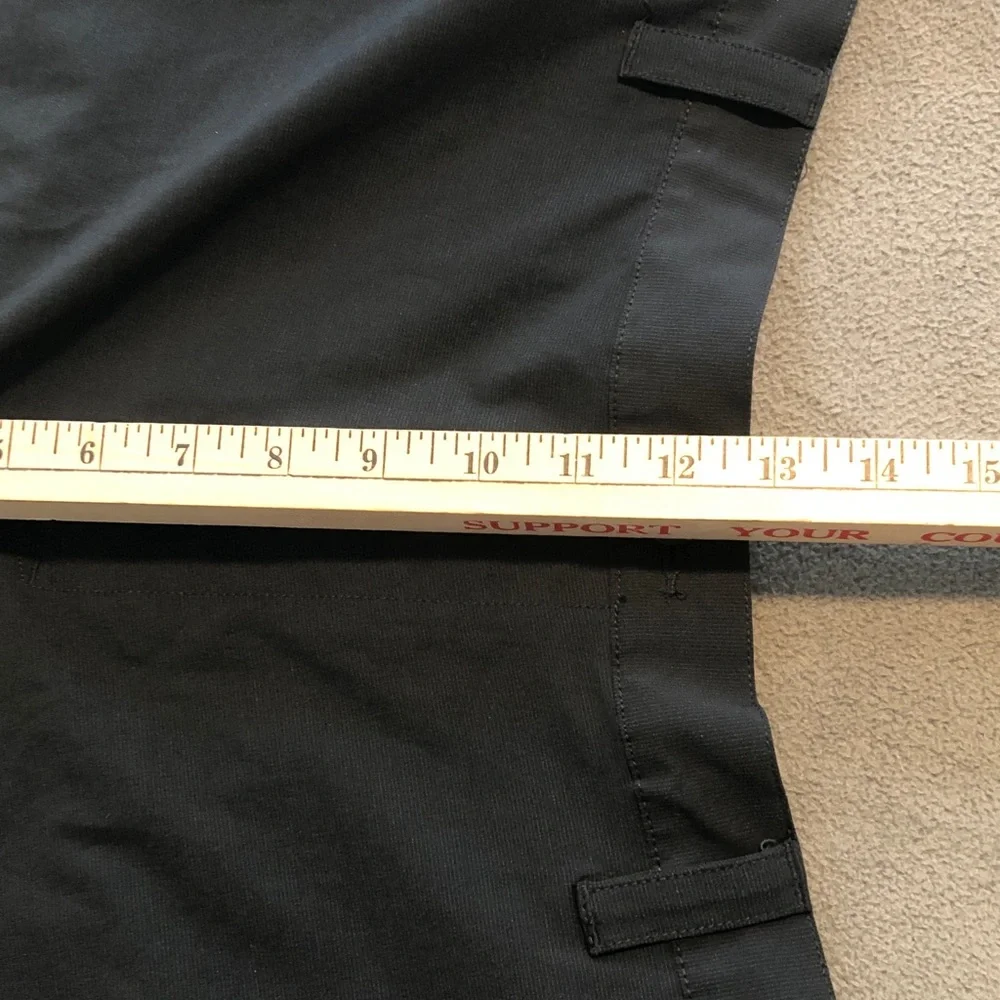 Banana Republic poms used