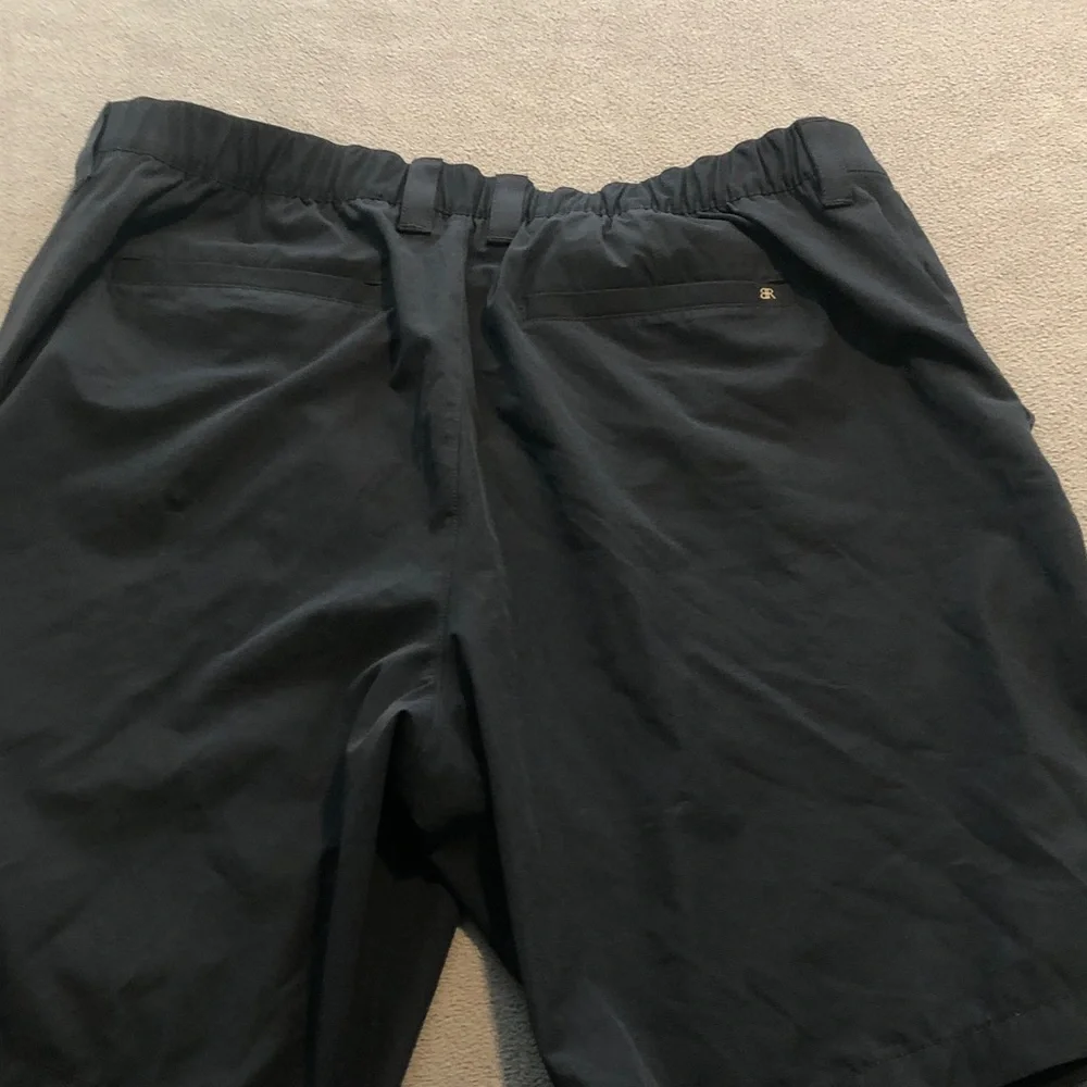 Banana Republic poms used