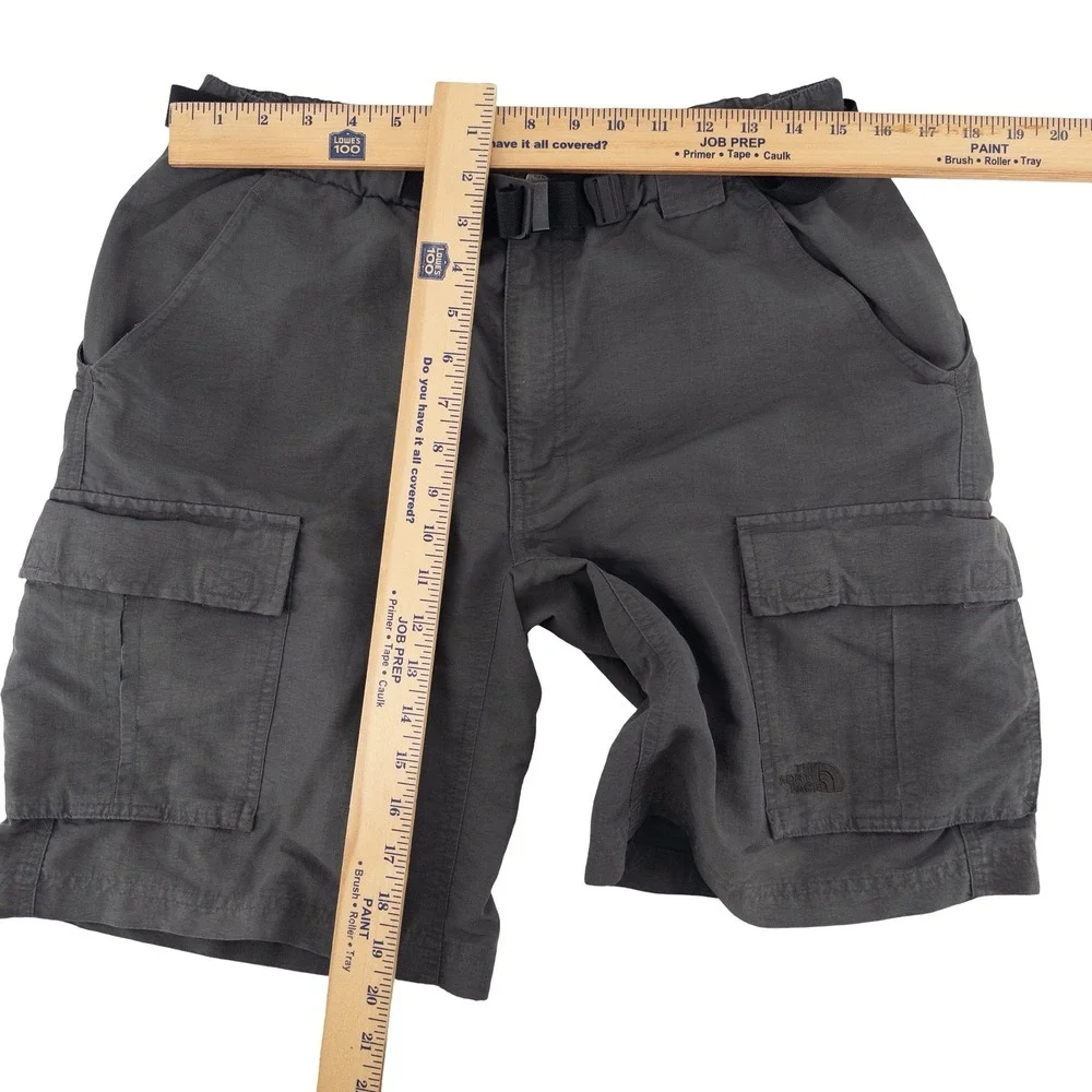 The North Face Mens Medium Cargo Shorts Gray Nylon Integrated Belt A592 Gorpcore