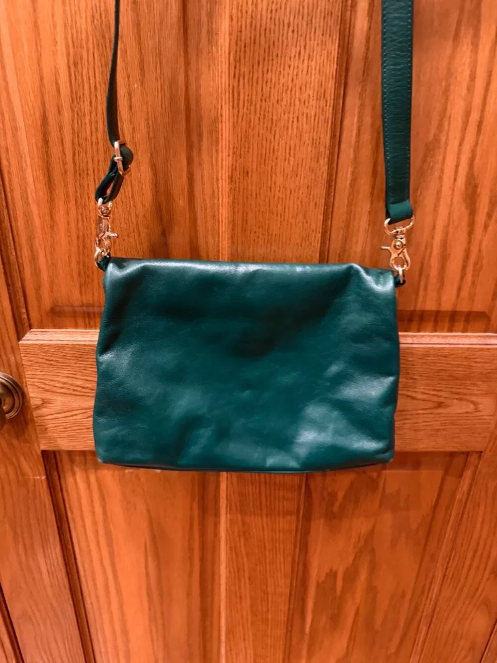 Tory Burch Dena Leather Messenger Bag in Malachite Green