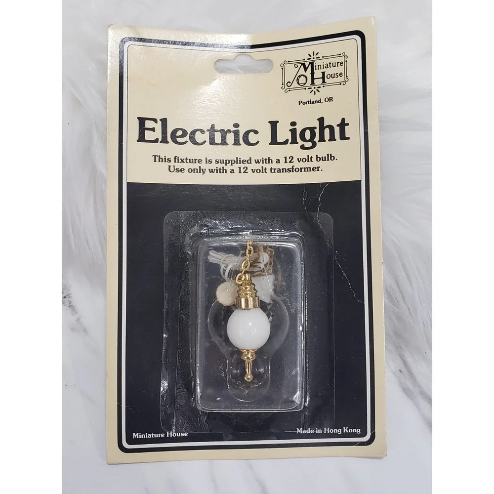 Dollhouse Miniatures Vintage 12V Miniature House White Globe Ceiling Swag Light‎