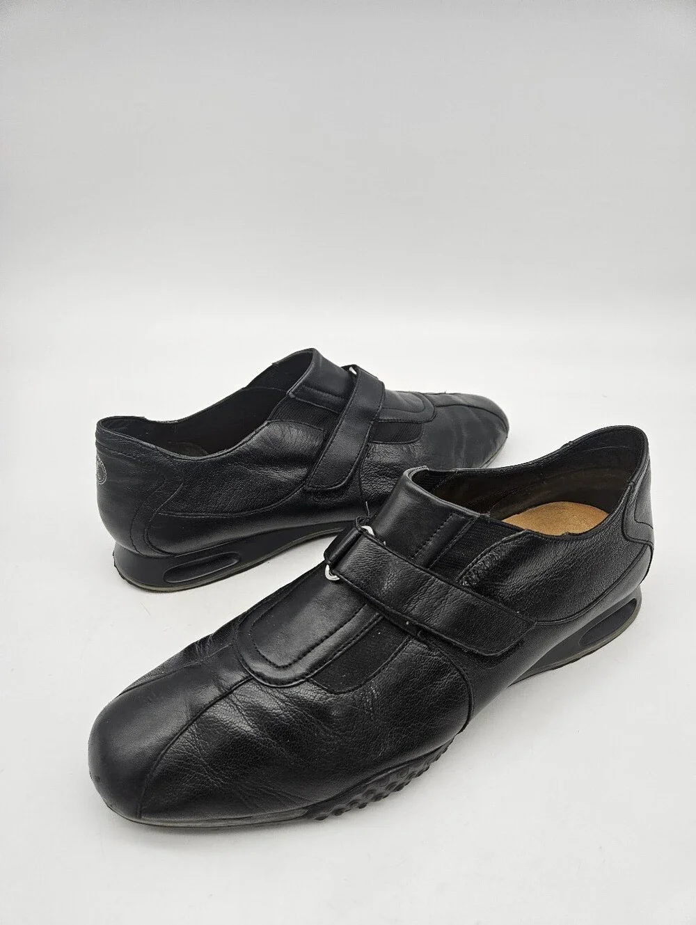 Cole Haan NikeAir men's size 11M black leather sneakers casual loafers
