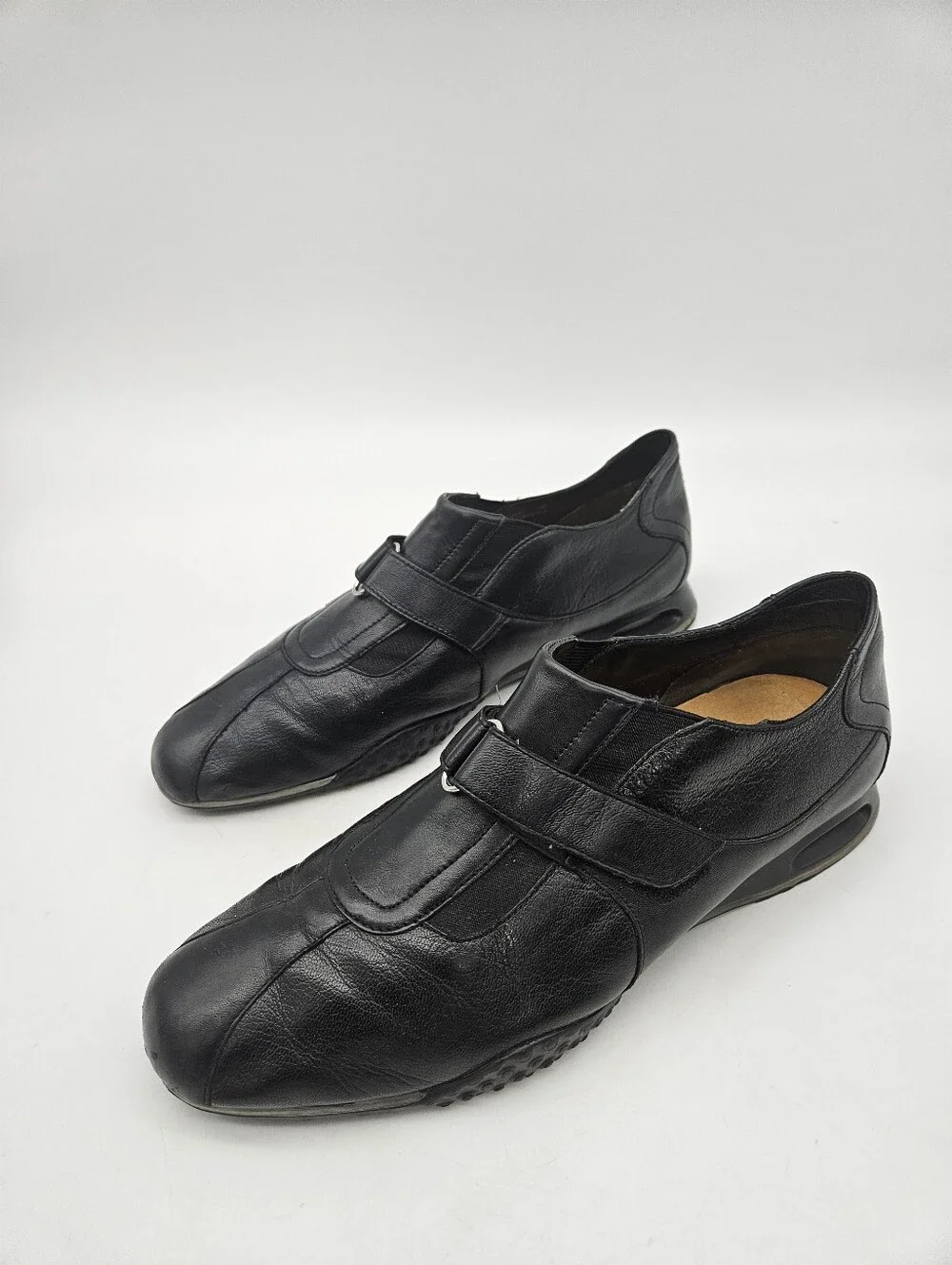 Cole Haan NikeAir men's size 11M black leather sneakers casual loafers