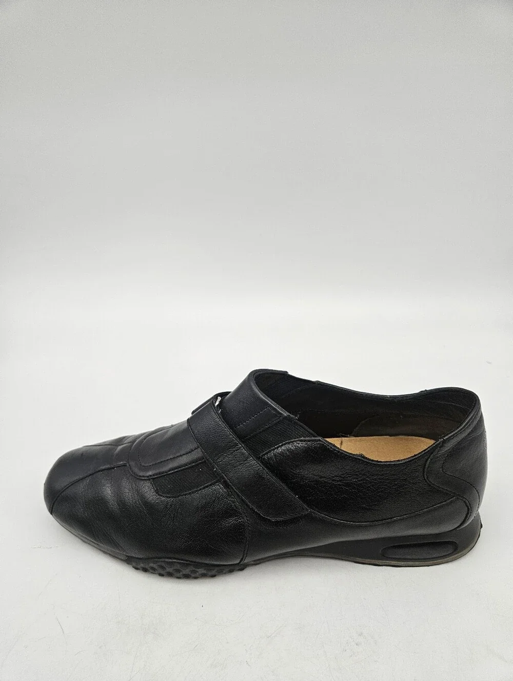 Cole Haan NikeAir men's size 11M black leather sneakers casual loafers