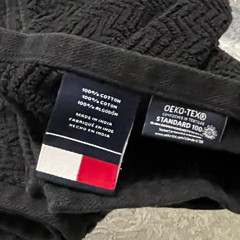 Tommy‎ Hilfiger 27”x15” Black Cotton Hand Towels (2)