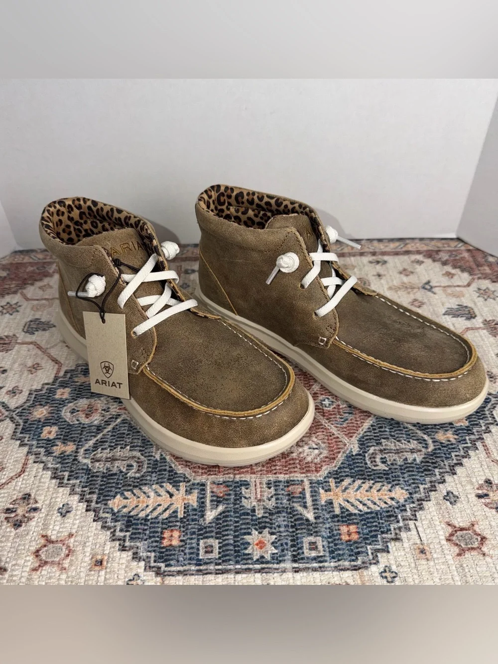 Ariat suede chukka
