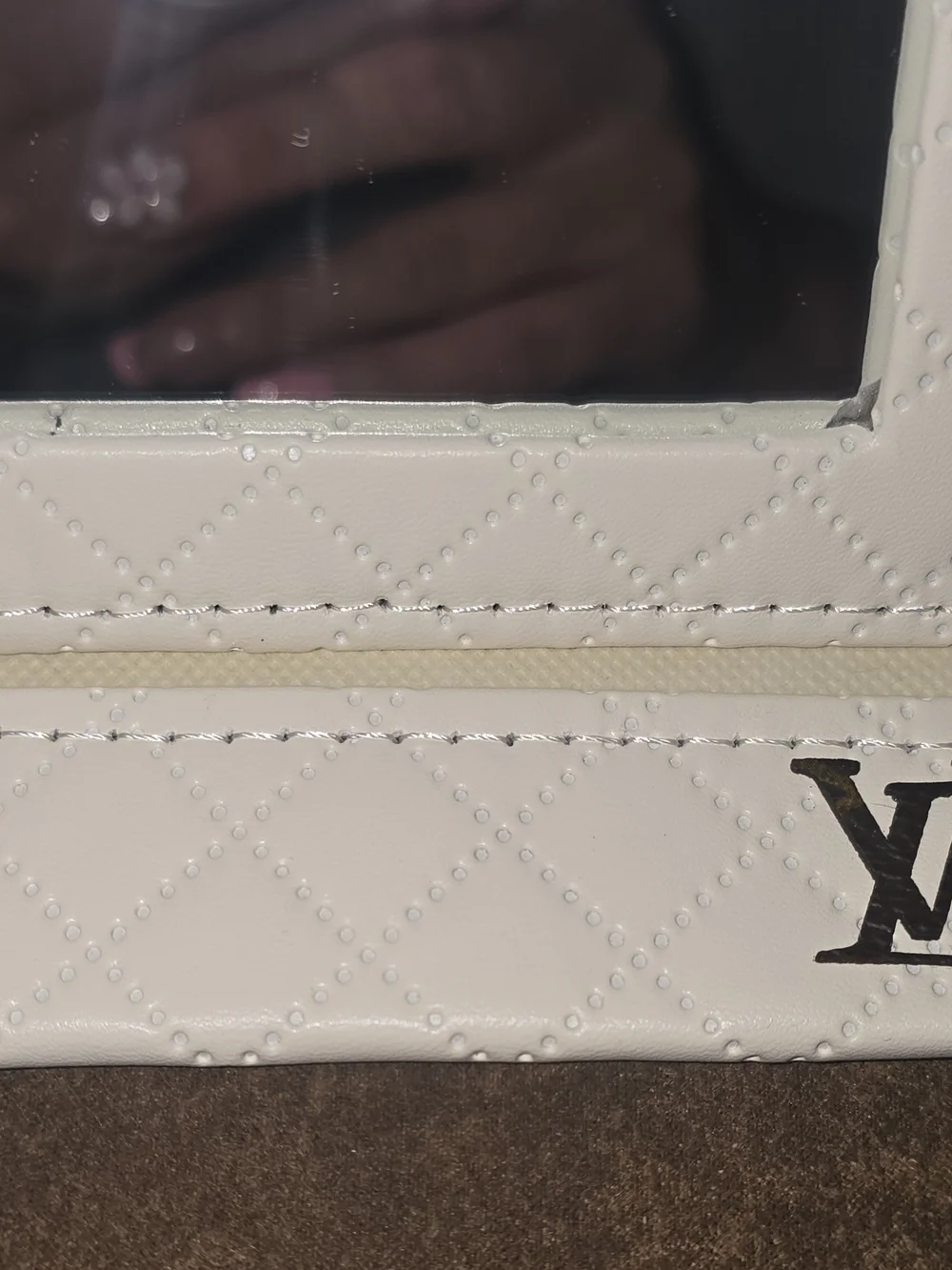 Custom-unbranded portable makeup designer