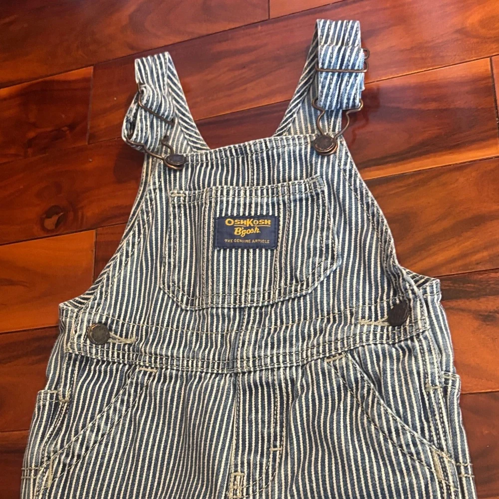 OshKosh Bgosh classic pinstripe