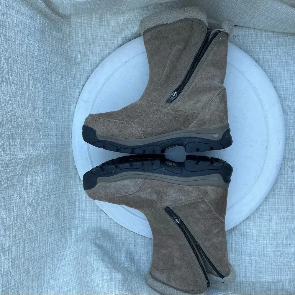 Sorel Women’s Waterfall Suede Tan Boots Sz 7