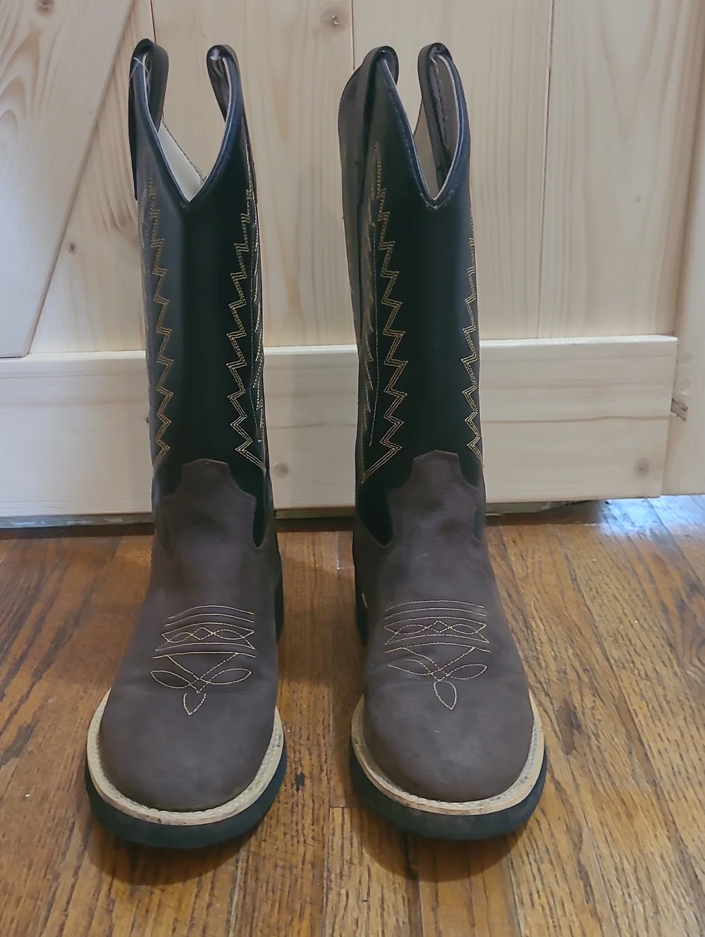 Old West Brown & Black Western Cowboy Boots with Gold Stitching