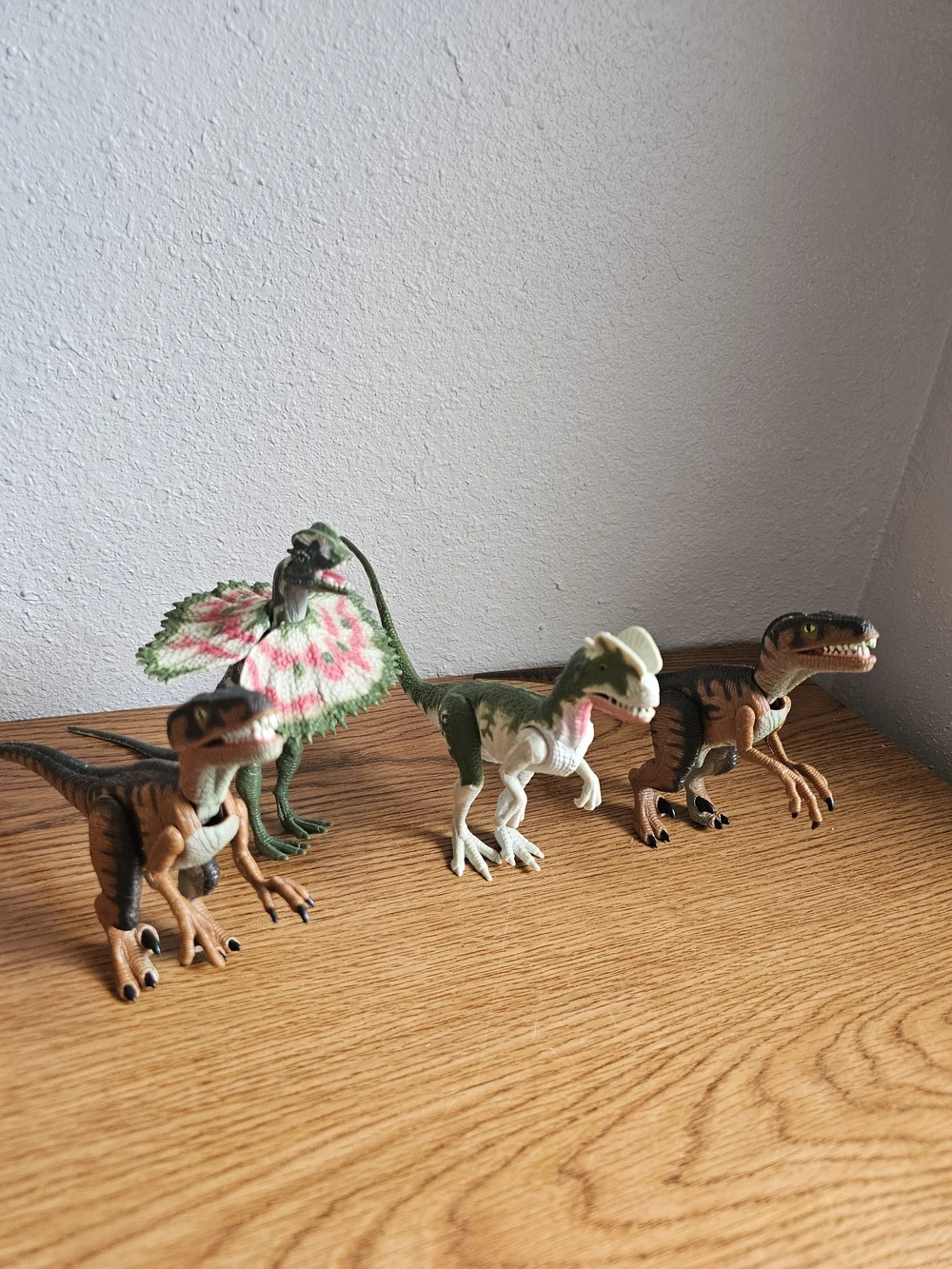 Jurrasic Park 4 Dinosaur LOT 9 Inch Raptors & More