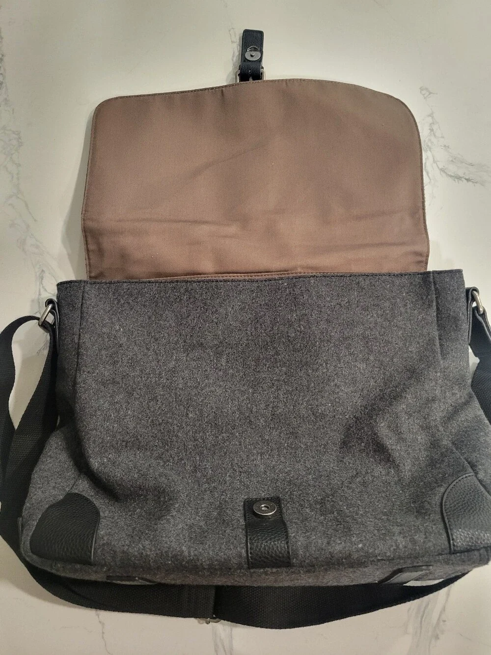 Pottery Barn corners shoulder carry