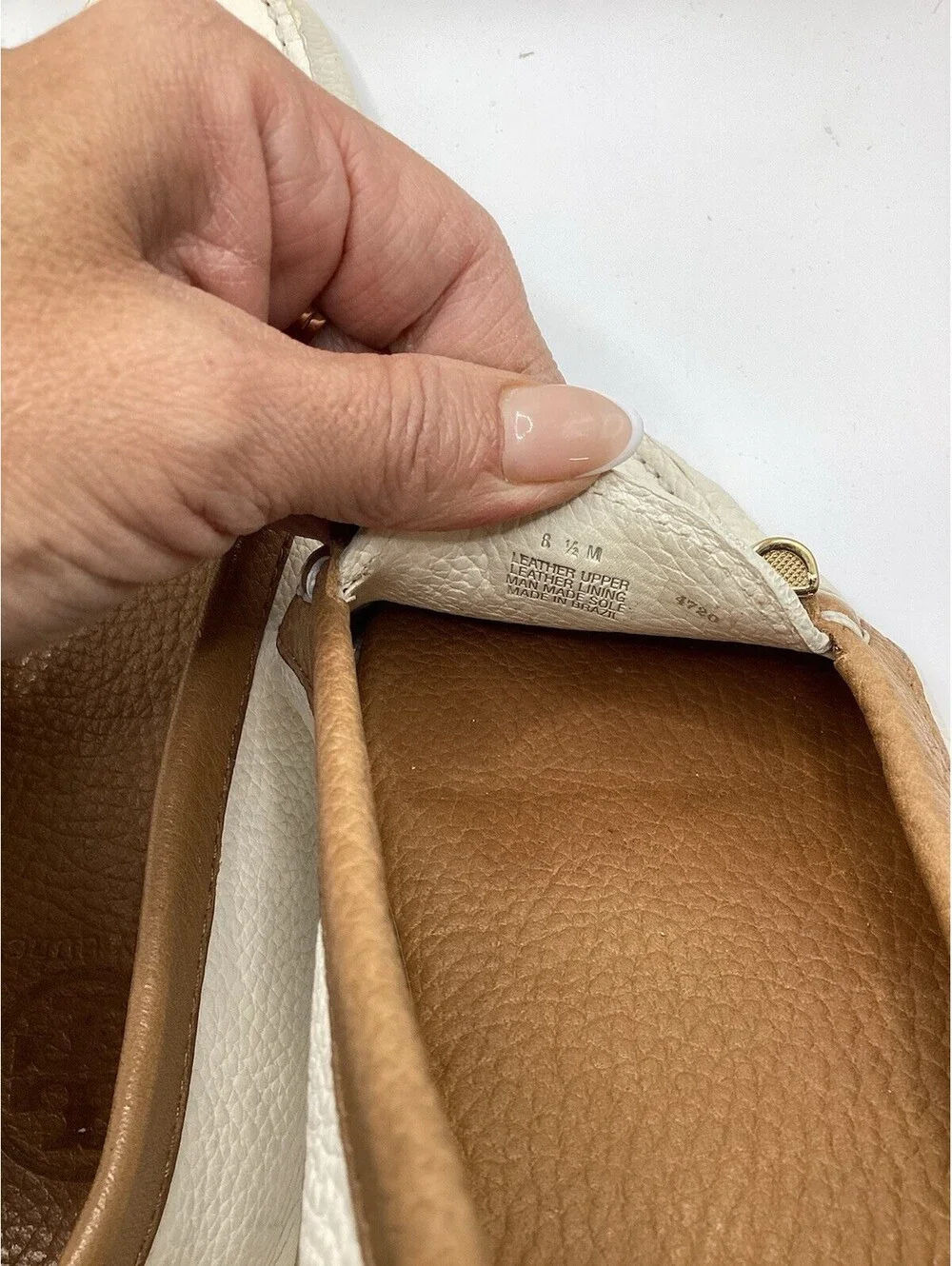 Tory Burch White Tan Pebbled Leather Logo Driving Loafers Flats 8.5M 4720