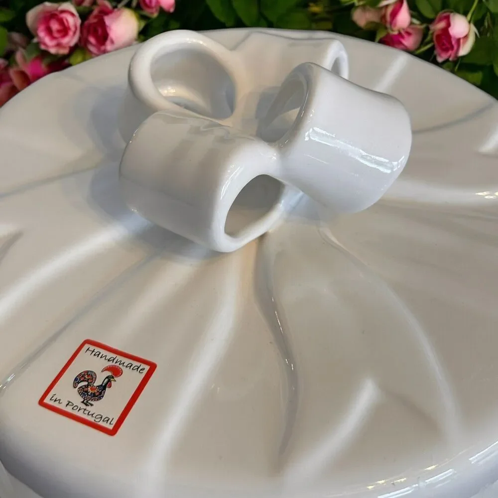 NEW Cake Keeper 12” White Ribbon Design Handmade Destinos Portugal