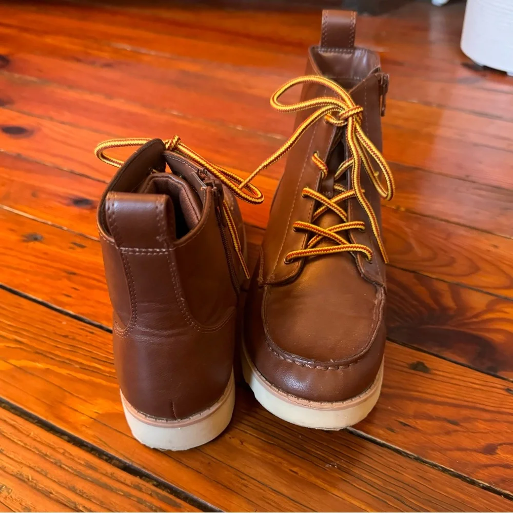 Boys' Bosley Ankle Zip Up Boots Cognac - Cat & Jack Size 5 Youth