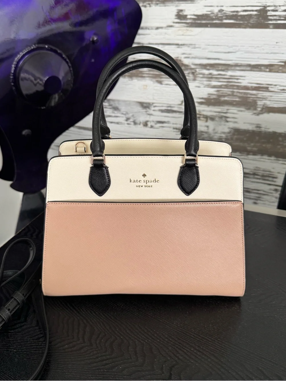 kate spade color holds
