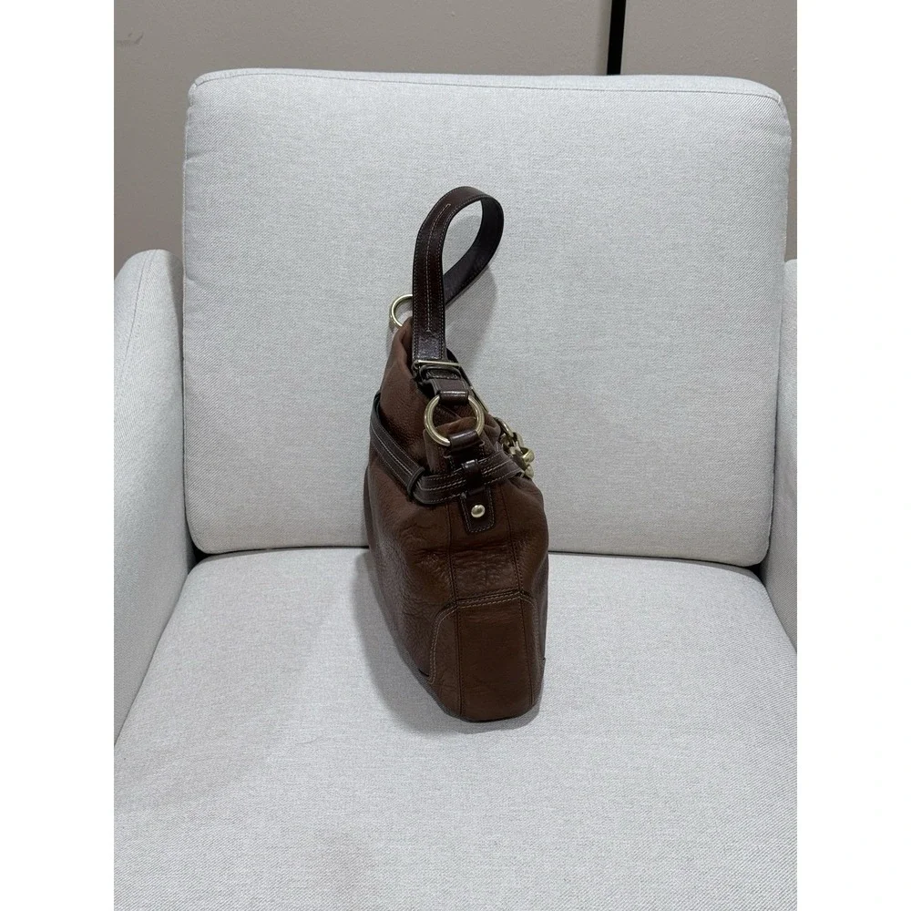 Coach accents classic