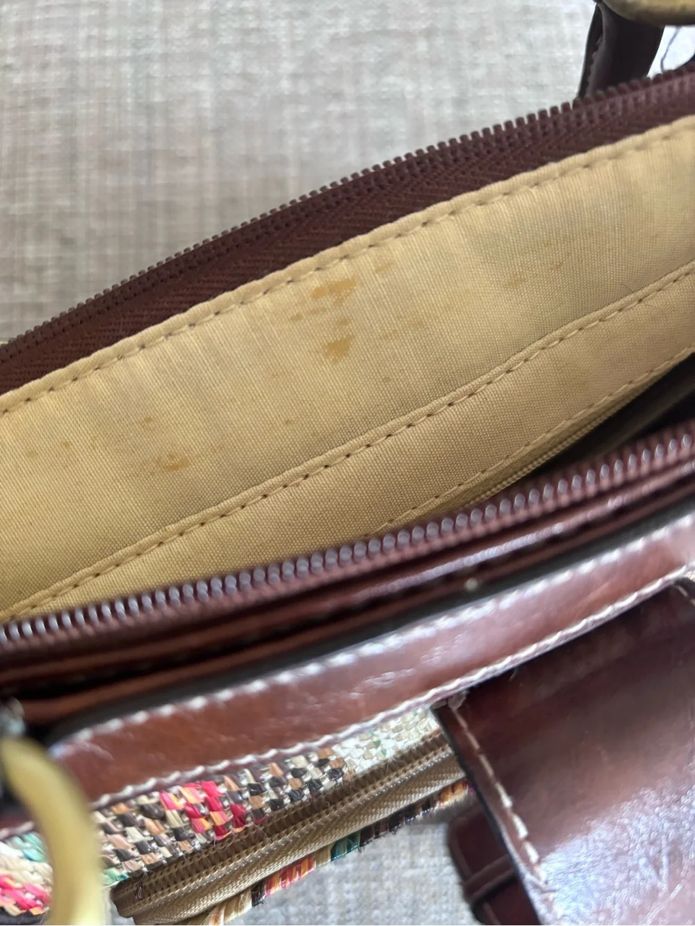 N/A prominent trim woven