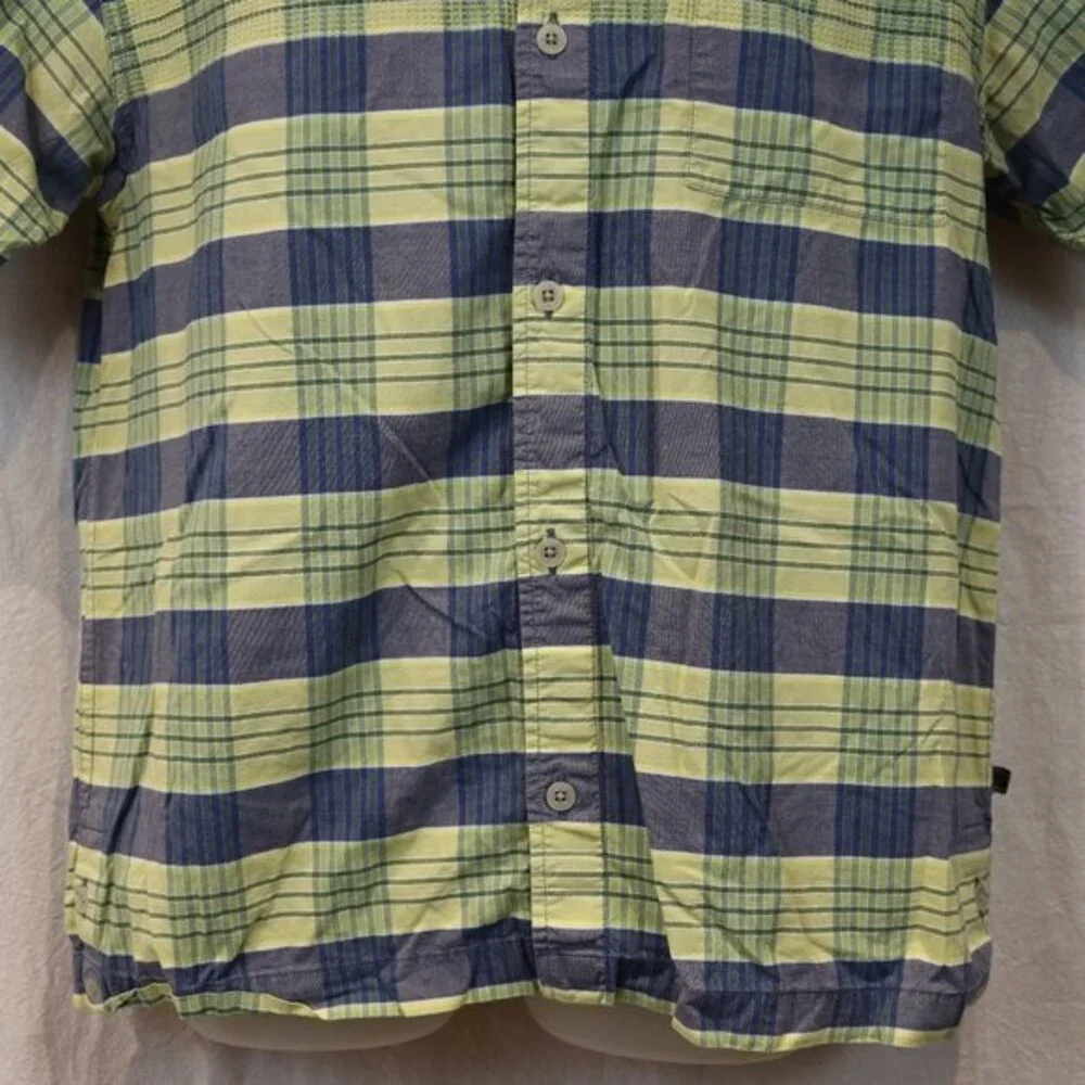 The North Face A5 Series Green Plaid Short-Sleeve Hiking Shirt Medium