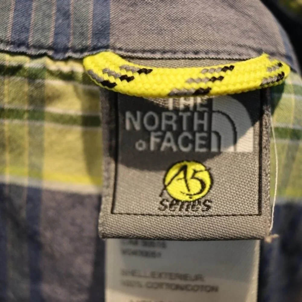 The North Face A5 Series Green Plaid Short-Sleeve Hiking Shirt Medium