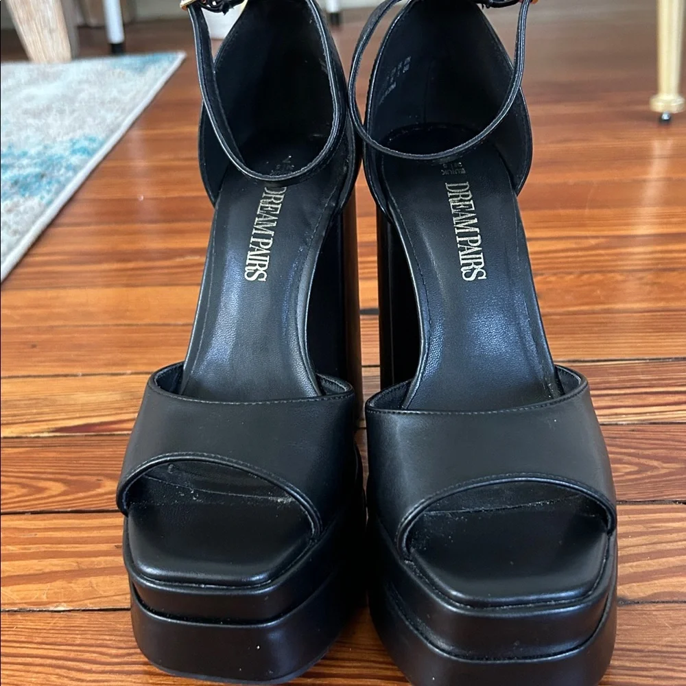 N/A stylish black