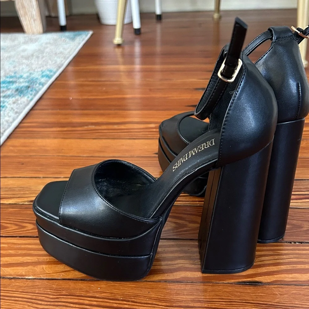 N/A stylish black