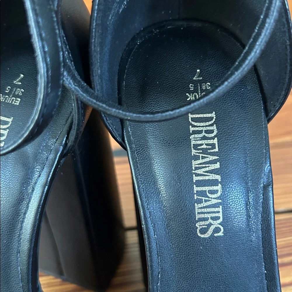 N/A stylish black