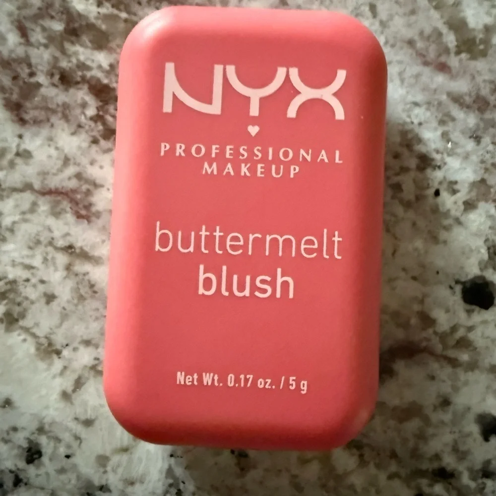 NYX vibrant coral