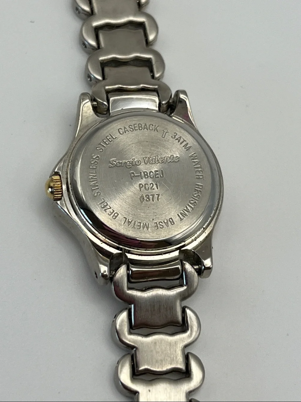 Sergio Valente gold versatile untested