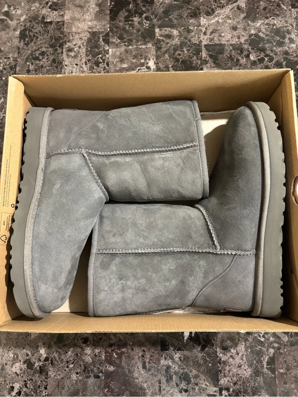 UGG iconic short