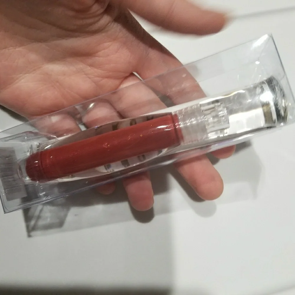 Fake Bake Babe Tool Lip Gloss in High Maintenance