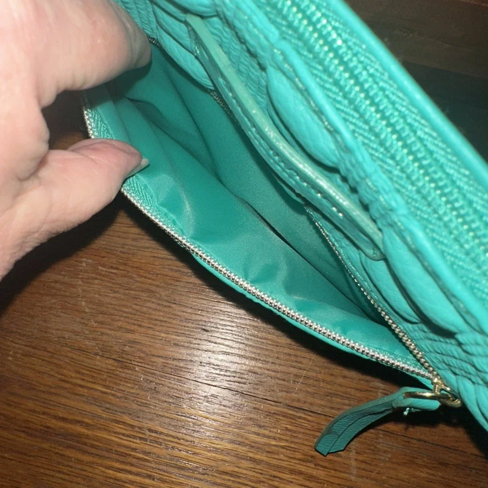 ELIZABETH ARDEN New York Green Clutch Medium Cosmetic Bag Pouch‎ Exterior Pocket