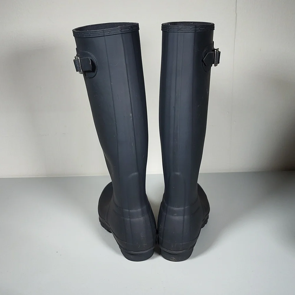 Hunter Women's Original Tall Rain Boots in‎ dark gray 7