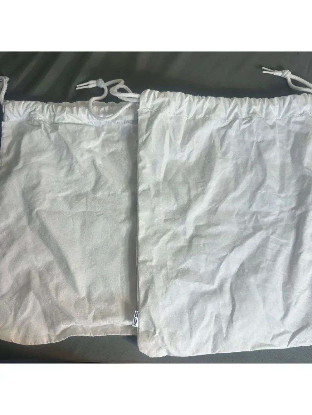 2 Vans Customs Drawstring Bag
