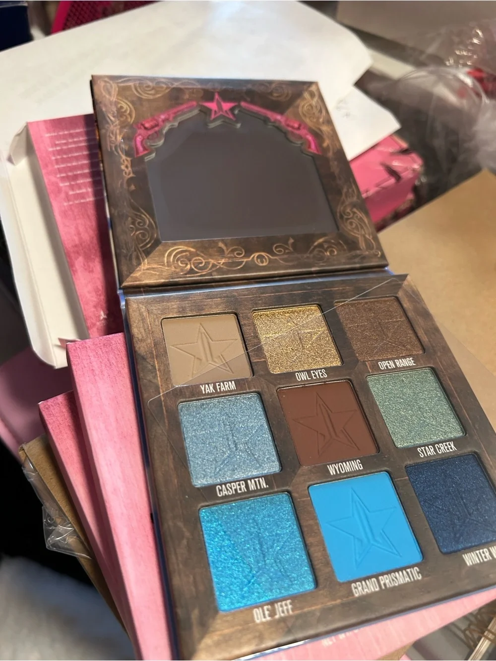 Jeffree Star Star Ranch Pink Eyeshadow Palette - Vibrant Pink Shades
