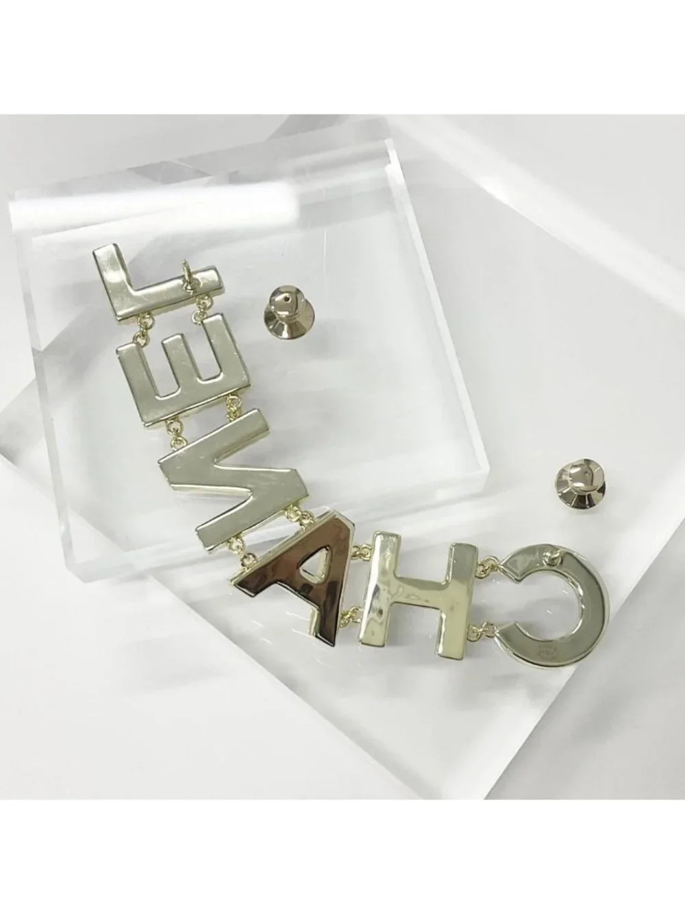 CHANEL smell authenticated purposes