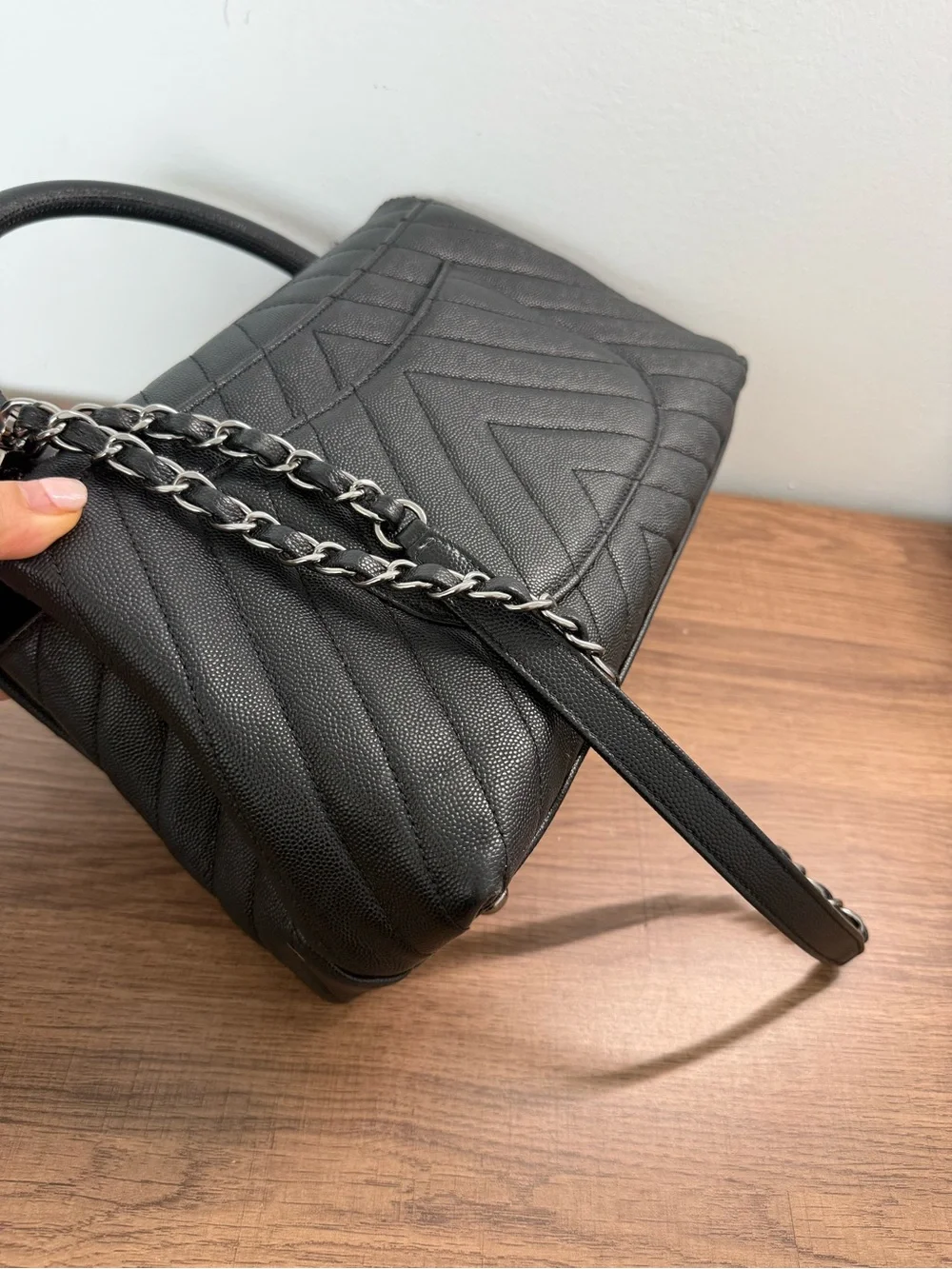 CHANEL black chevron
