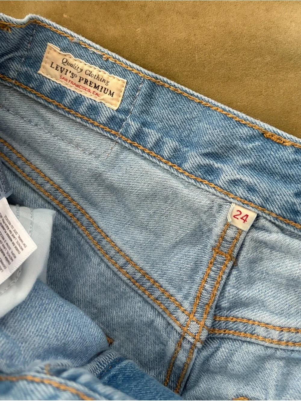 Levi’s Baggy Dad Shorts