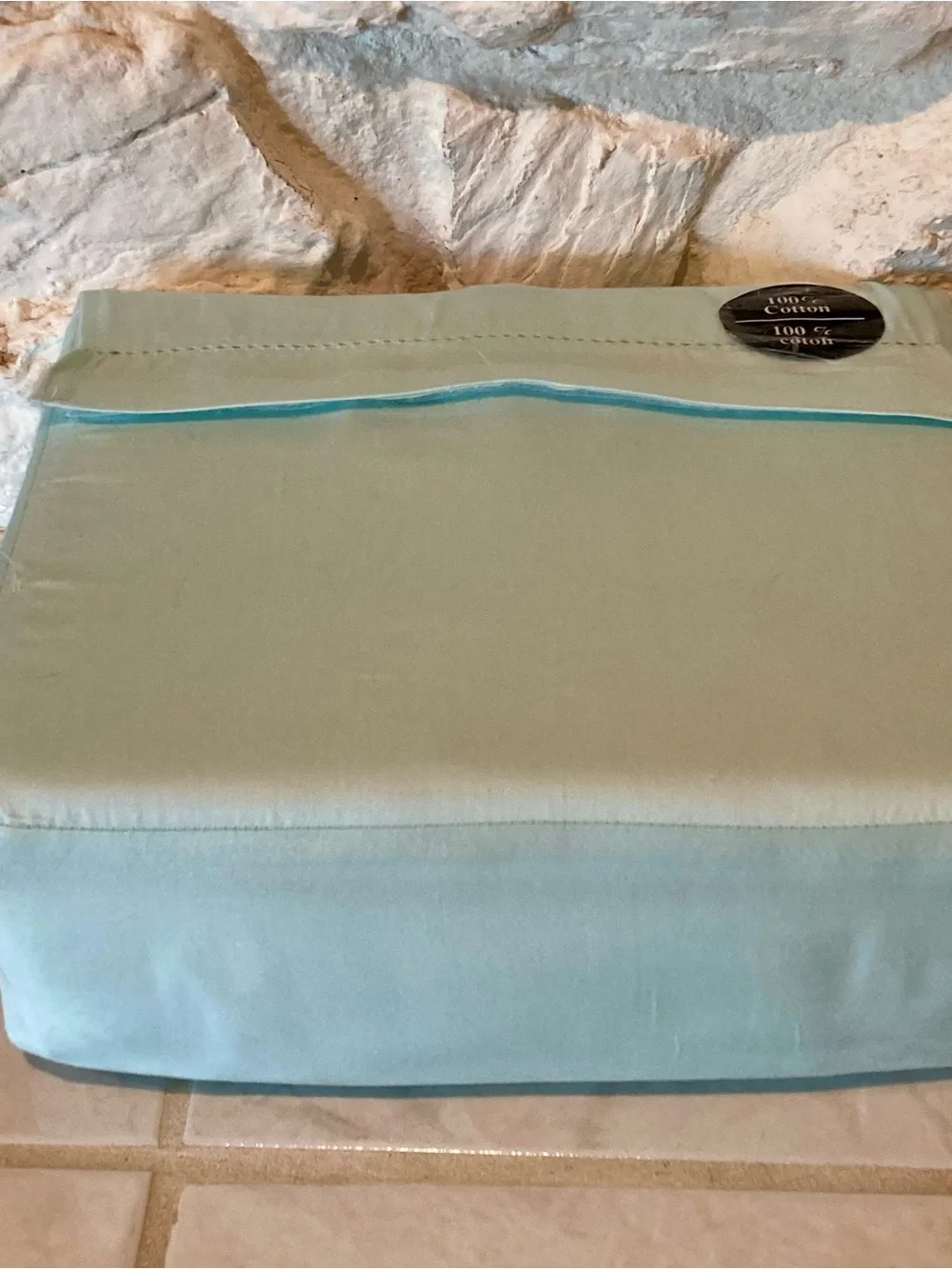 NWOT kate spade king sized 100% cotton sateen sheet set in powder blue