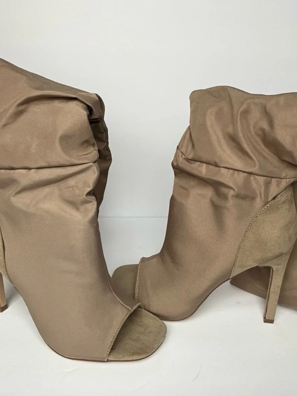 N/A beige over
