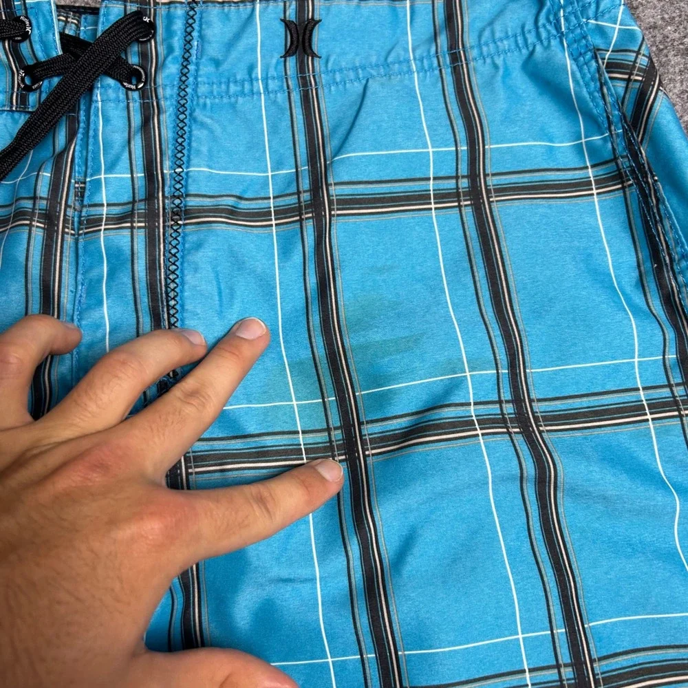 Hurley plaid board