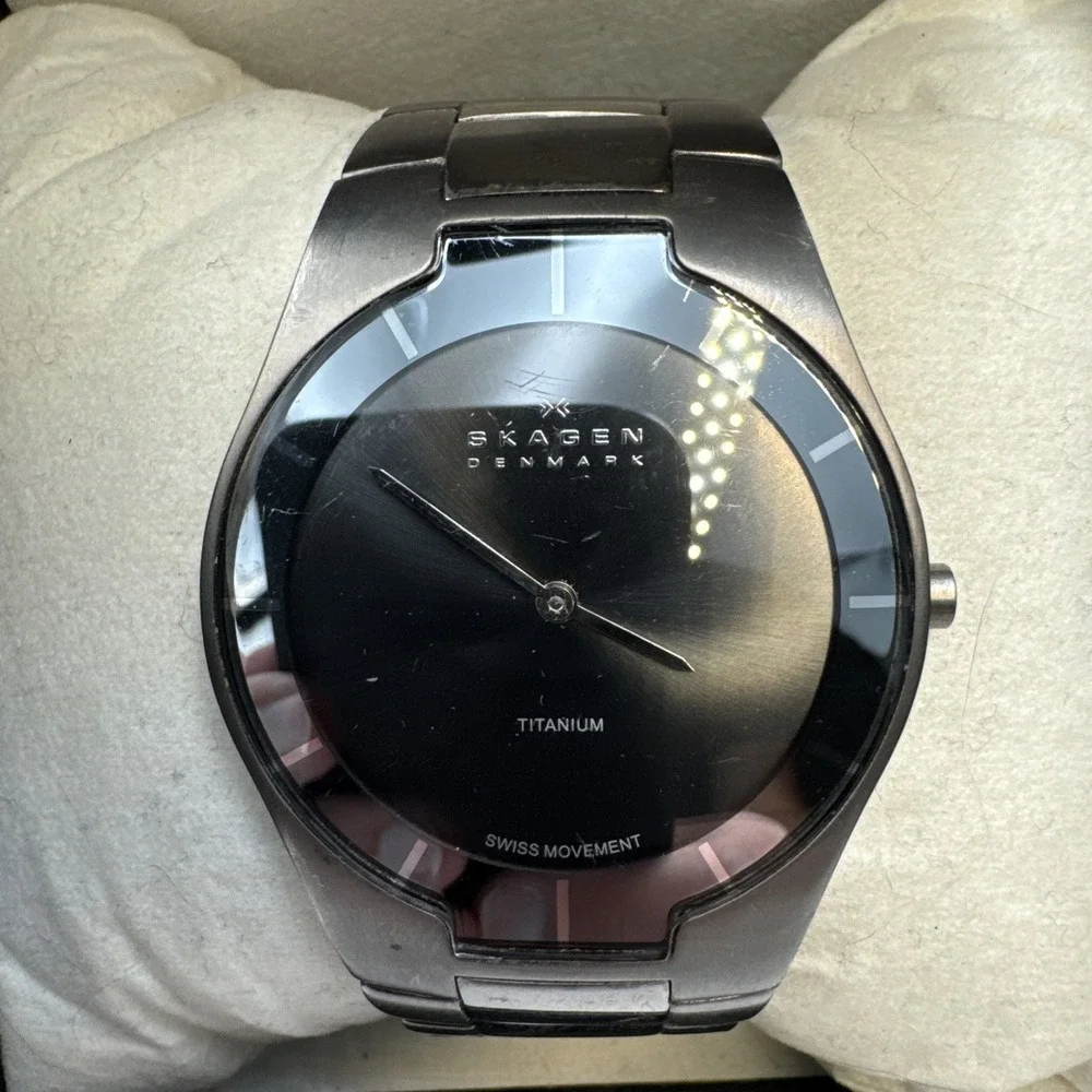 Skagen Black Label Titanium Swiss Men's Black Dial Quartz Watch 585XLTMXM