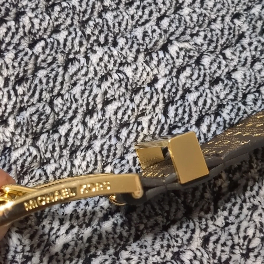 Micheal Kors Brown Leather Gold Buckle Women's Belt size Large