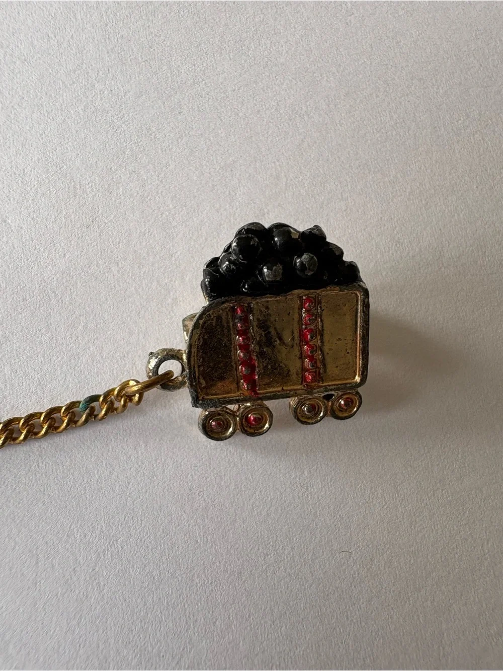 Vintage Gold Tone Steam‎ Locomotive Train Wagon Collectible Brooch Lapel Pin